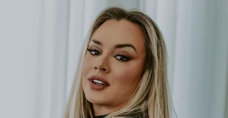 Juju Salimeni despista polêmica, posa com vestido curtíssimo e pernões roubam a cena: “Poderosa”