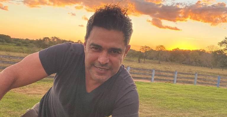 Zezé Di Camargo faz homenagem de aniversário comovente ao neto: ”Meu príncipe”