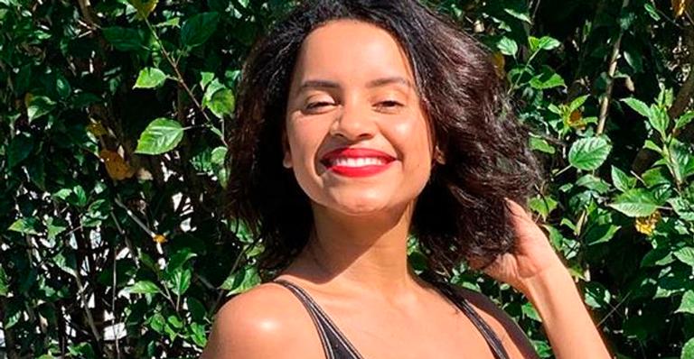 Ex-BBB Gleici Damasceno surge ensolarada e ostenta decote profundo: “Surra de beleza”