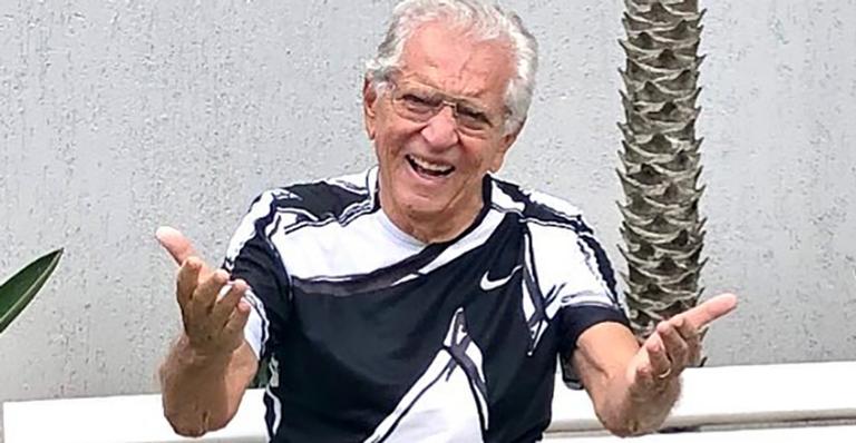 Liberado pelo SBT, Carlos Alberto de Nóbrega faz gravação na TV Globo