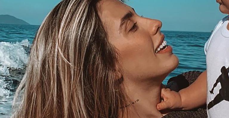 Filho de Gabi Brandt explode o fofurômetro ao surgir com sorrisão contagiante: “Neném mais fofo do mundo”