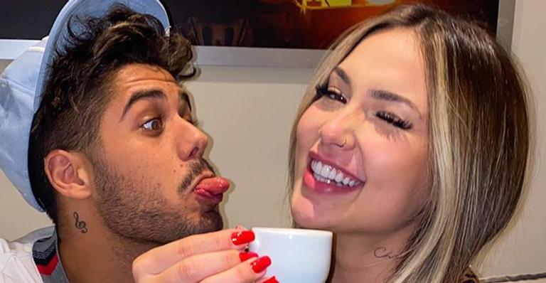Zé Felipe e Virginia Fonseca trocam alianças de compromisso: “Respeita esse bambolê”