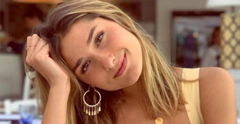 Namorado de Sasha Meneghel surge sem camisa em foto íntima ao lado da loira: “Minha parceira”