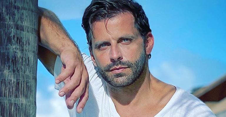 Henri Castelli celebra reprise da novela Flor do Caribe: “Fizemos com muito amor”