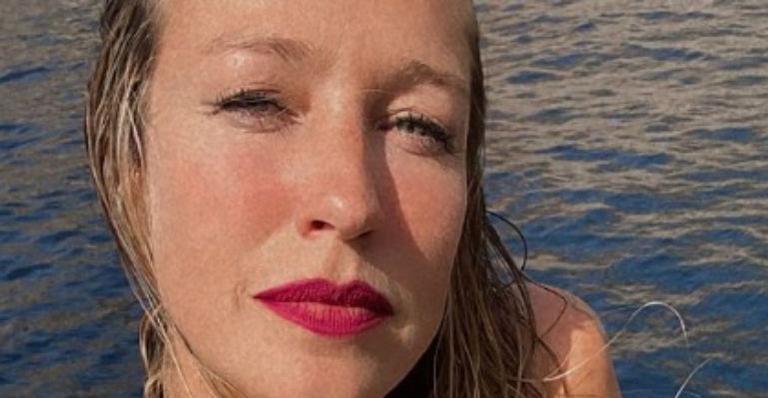 Aos 43 anos, Luana Piovani ostenta beleza e corpão sarado em Ibiza