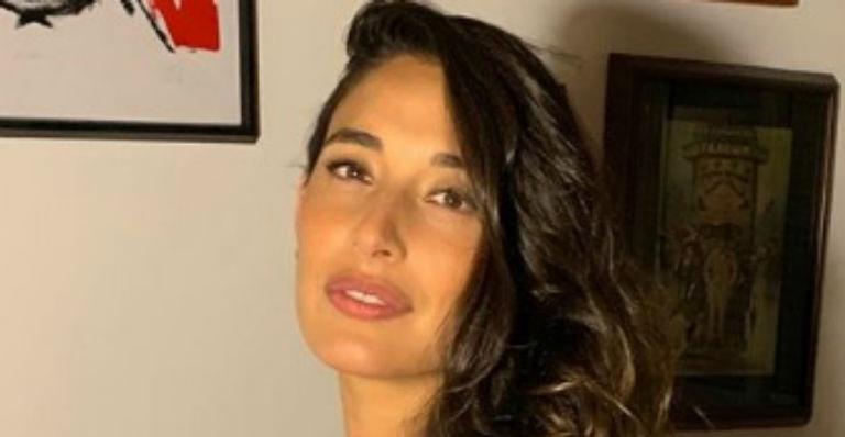 De sutiã rendado, Giselle Itié surge em momento íntimo com Pedro Luna e encanta: “Quanto amor”