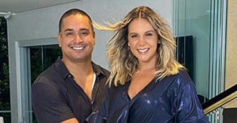 Filha gata de Carla Perez e Xanddy mostra corpão em clique de biquíni com namorado: ”Gatíssima”