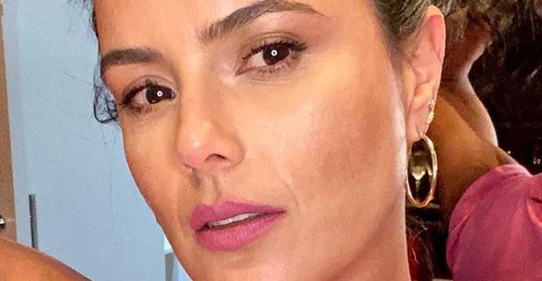 Luciele di Camargo faz charme usando blusinha que custou apenas R$ 19: “Não quero tirar mais”
