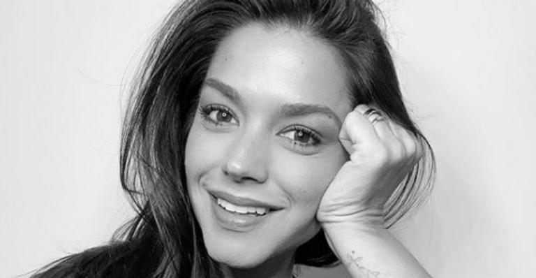 Thais Fersoza relembra clique do parto de Melinda e faz declaração de aniversário à filha: “Você é luz”