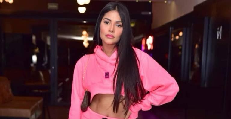 Flayslane solta o verbo e critica ‘feminismo seletivo’: ”Muita mulher hipócrita”
