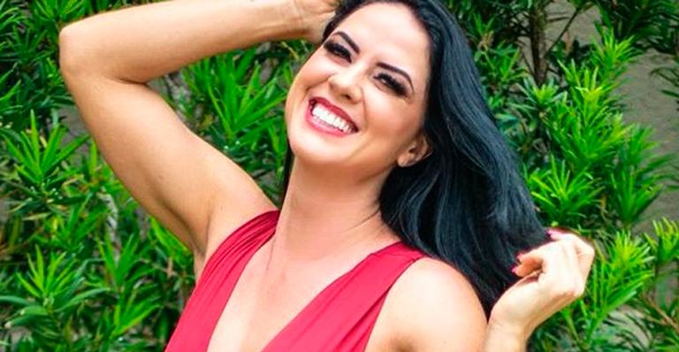 Noiva de Zezé di Camargo, Graciele Lacerda mostra corpo musculoso de biquíni e responde: “Nunca fiz lipo”