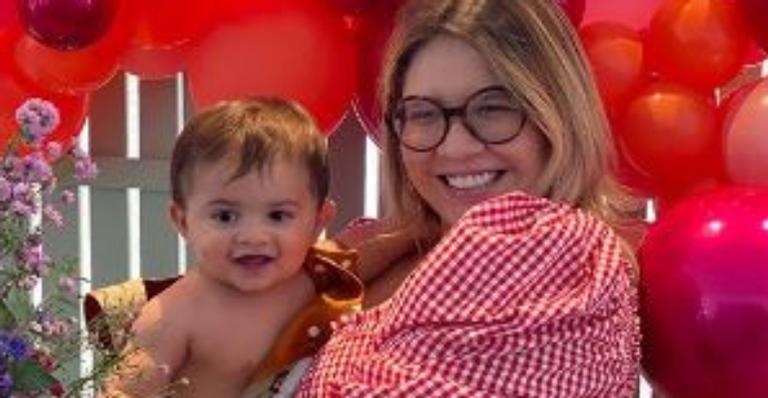 Fofura! Marília Mendonça mostra filho cantando junto com ela e emociona web: ”Já tenho segunda voz”