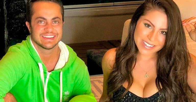 Thammy Miranda e Andressa Ferreira posam com o pequeno Bento e esposa exalta: “Grandes guerreiros”