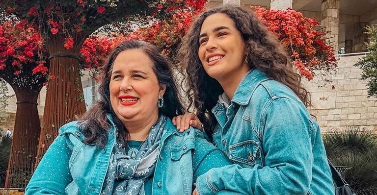 Lívian Aragão celebra aniversário da mãe com declaração de amor: “Minha maior inspiração”