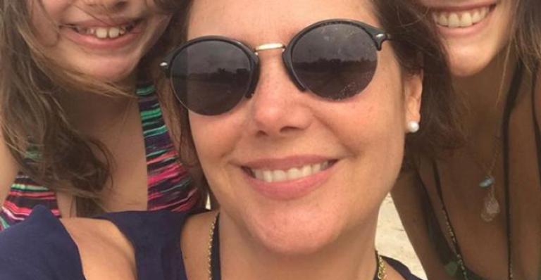 Em rara postagem, Heloísa Périssé celebra muito aniversário da caçula e semelhança impressiona
