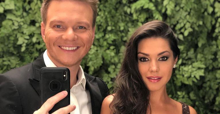 Thais Fersoza conta como mantém os momentos íntimos com o marido: “Colocamos as crianças para dormir mais cedo”