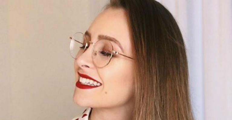 Carla Diaz faz desabafo e explica sumiço nas redes: “Me deixou assustada”