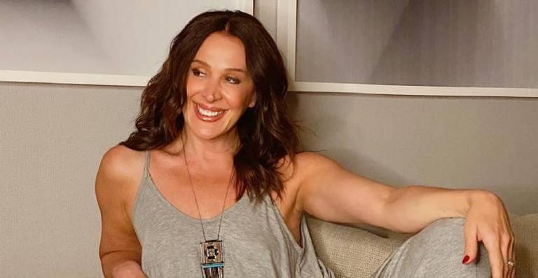 Que genética! Claudia Raia posa ao lado dos dois filhos e beleza chama atenção