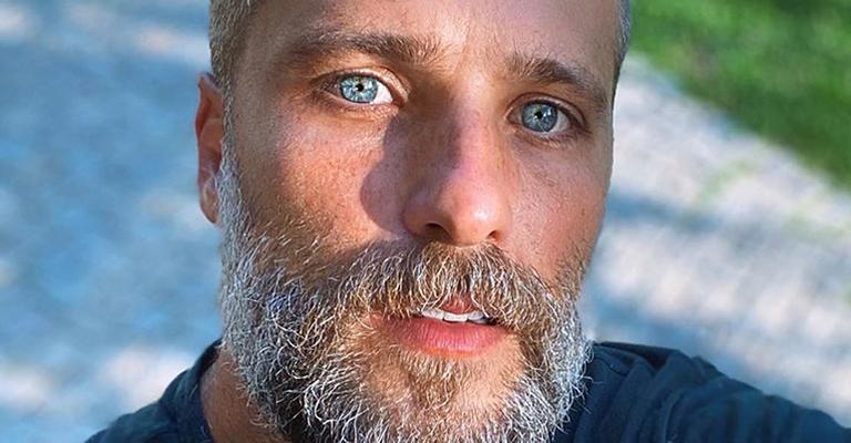 Fofura! Bruno Gagliasso diz que Titi e Bless participam do cuidado a Zyan: “Para evitar ciúmes”