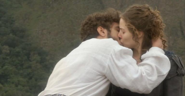 Novo Mundo: Leopoldina cede aos encantos de Dom Pedro e dá nova chance ao romance