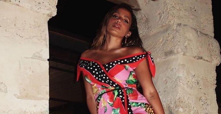 Anitta é reconhecida nas ruas da Itália e não crê: “Chocada com minha fama”