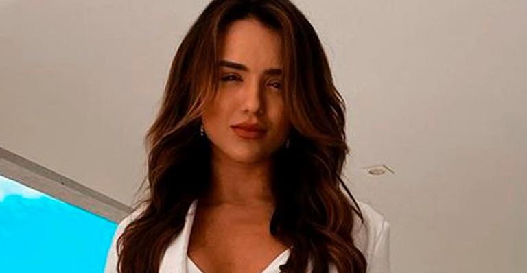 Ex-BBB Rafa Kalimann surge com decotão e manda recado em foto sedutora: “Pra você”