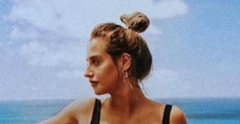 Bruna Griphao deixa web babando ao ostentar abdômen sarado e pernas torneadas de biquíni: “Pelo amor de Deus”