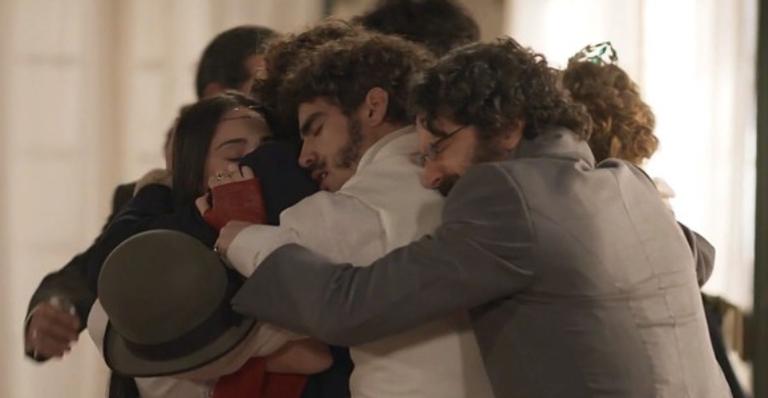 Novo Mundo: Após farsa, Joaquim descobre que é irmão de Dom Pedro