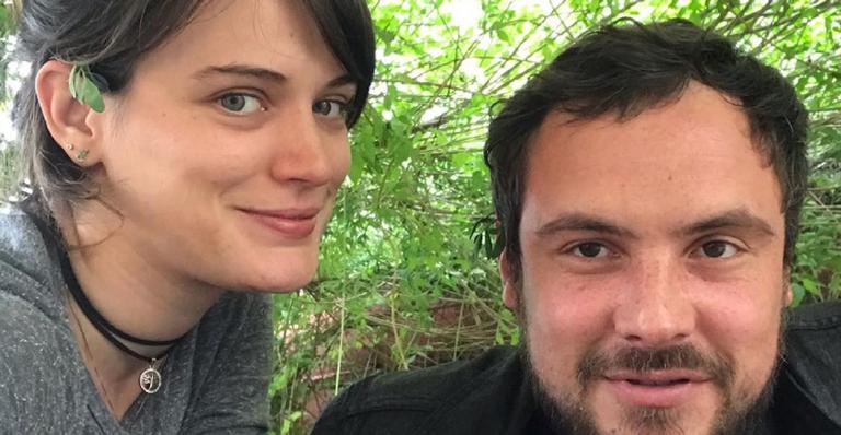 Sérgio Guizé nega fim do casamento com Bianca Bin