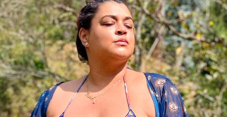 Aos 46 anos, Preta Gil posa de biquíni micro e mostra corpão sem retoques: “Verdadeira mulher brasileira”