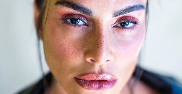 Cleo Pires conscientiza seguidores sobre violência doméstica: “Inadmissível”