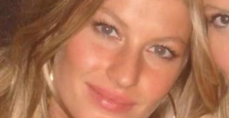 Que genética! Gisele Bündchen divide raríssimo clique com irmã caçula e beleza impressiona