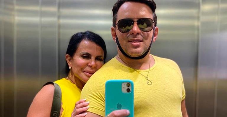 Gretchen combina look com o noivo e mostra barriga sarada aos 61 anos: “Gata maravilhosa”