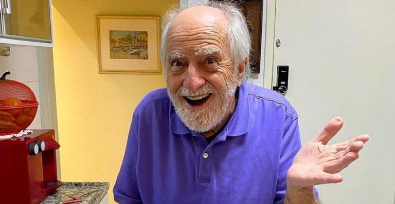 Ary Fontoura mostra habilidade culinária na web: “Prendado!”