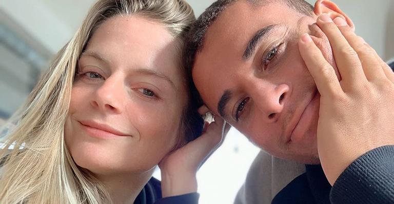 Ex de Pedro Neschling relata perseguição na web após assumir namoro com surfista