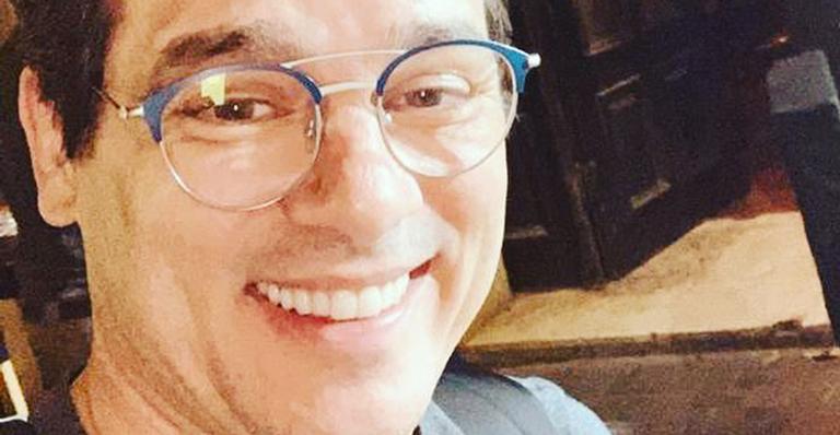 Celso Portiolli relembra clique da infância e encanta a web: “Sempre foi lindo”