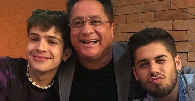 Em foto de Leonardo e Zé Felipe, João Guilherme lamenta distância da família: “Saudades”