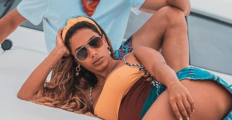 Novo affair? Anitta é vista com jogador do Atalanta e comenta: “Minha mãe shippa”