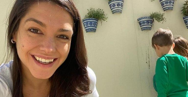 Thais Fersoza e a família estão de casa nova: “Nos adaptando a uma nova rotina”