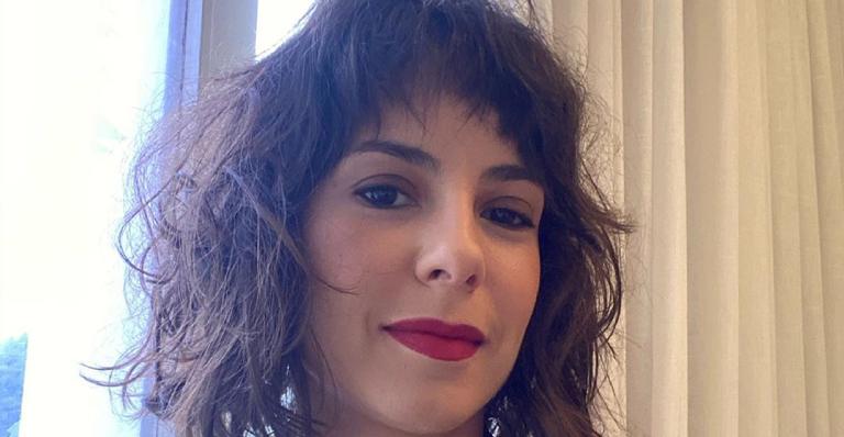 Em momento raro, Andréia Horta surge em clique com o marido e se declara