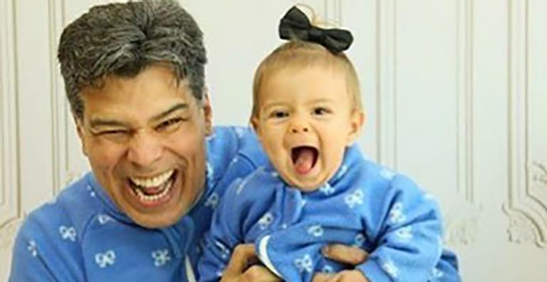 Mauricio Mattar explode o fofurômetro ao mostrar aula de natação com a filha caçula: “Minha filhotinha”