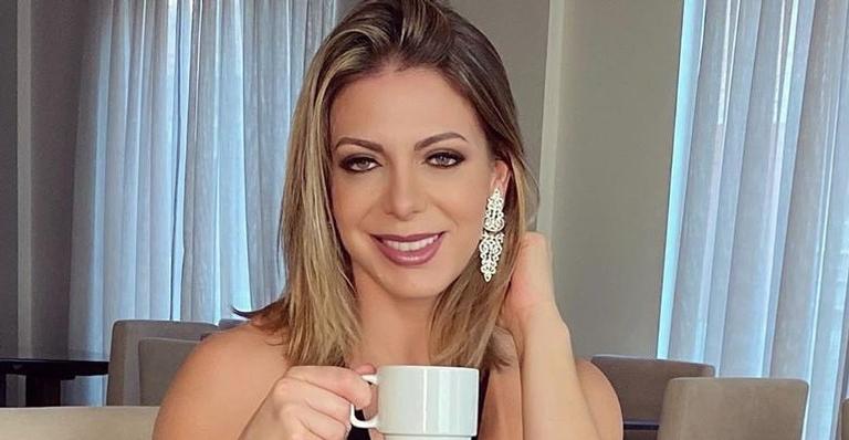 Sheila Mello desabafa sobre inseguranças e autoestima: “Meu corpo me salvou”