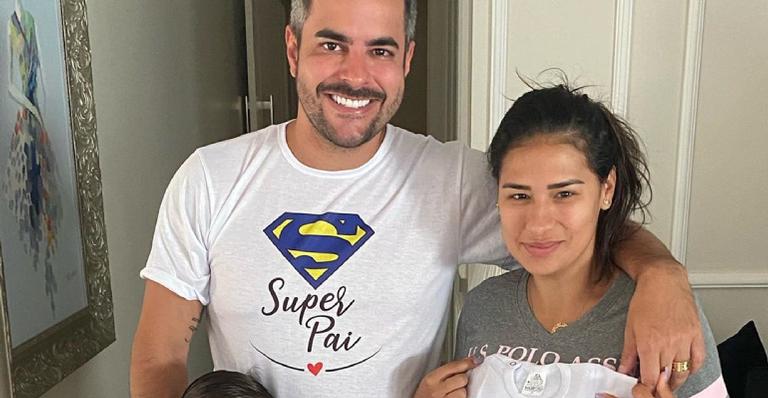 Simone Mendes fará chá revelação durante live no YouTube: ”Estou ansiosa”