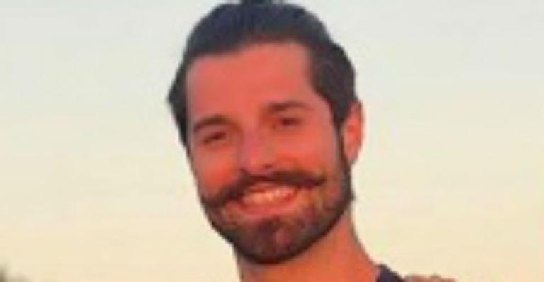 Alok comemora seus 29 anos nas redes com clique para lá de especial em família: “Que lindos”