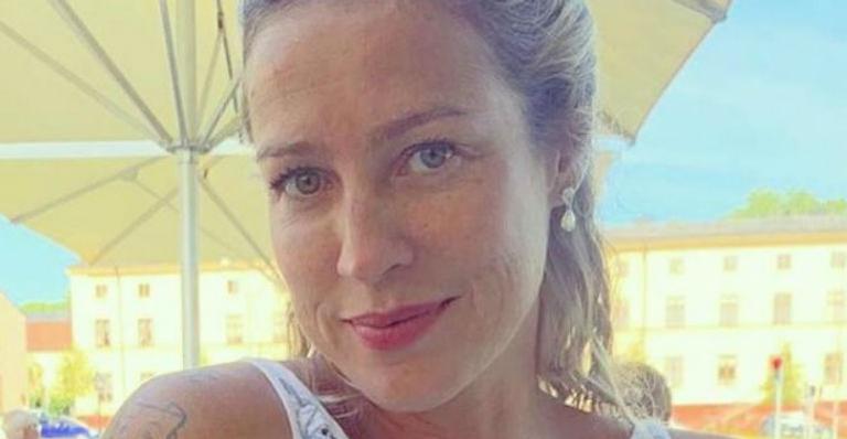Aos 43 anos, Luana Piovani ostenta corpão sarado de biquíni e impressiona: “Musa em estado natural”