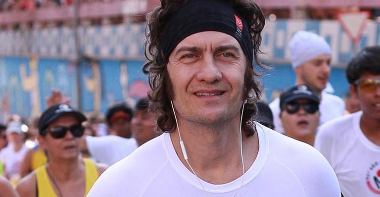 Gabriel Braga Nunes revela segredo para emagrecer durante a quarentena: “Perdi 5 kg”