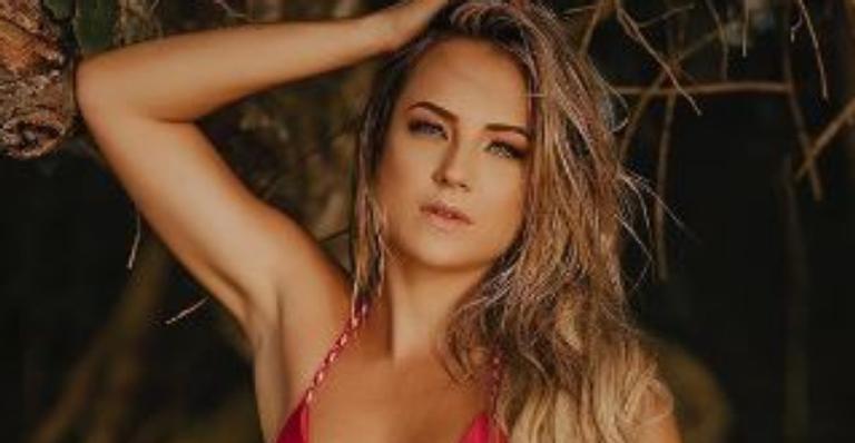 Ex-BBB Gabi Martins dá surra de beleza e mostra corpão invejável em clique de biquíni