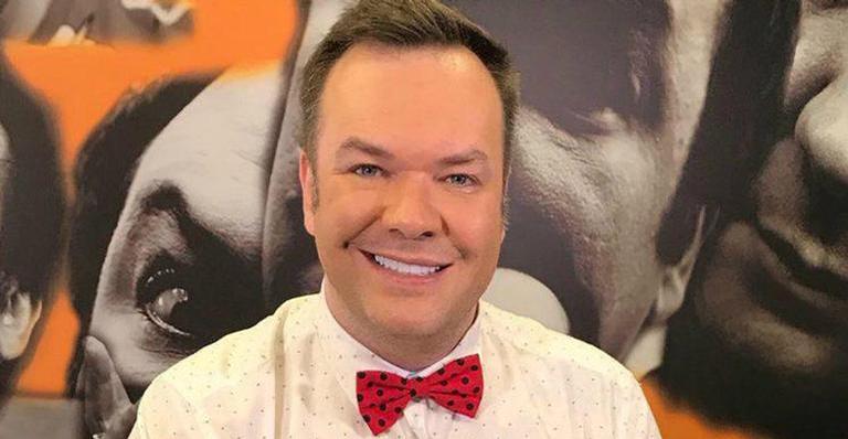 Escondido das câmeras, Felipeh Campos revela que ficou com peão em A Fazenda: “Foi incrível”