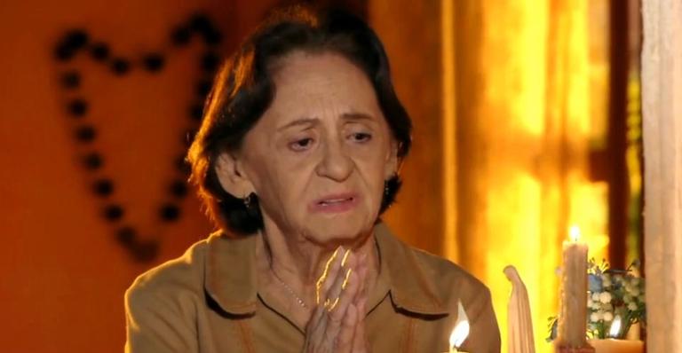 Flor do Caribe: Veridiana revela segredo à família que esconde há anos