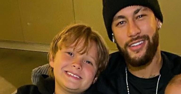 Com a Covid-19, Neymar Jr. mostra passatempo ao lado de Davi Lucca e brinca: ”Terminar só em 2030”